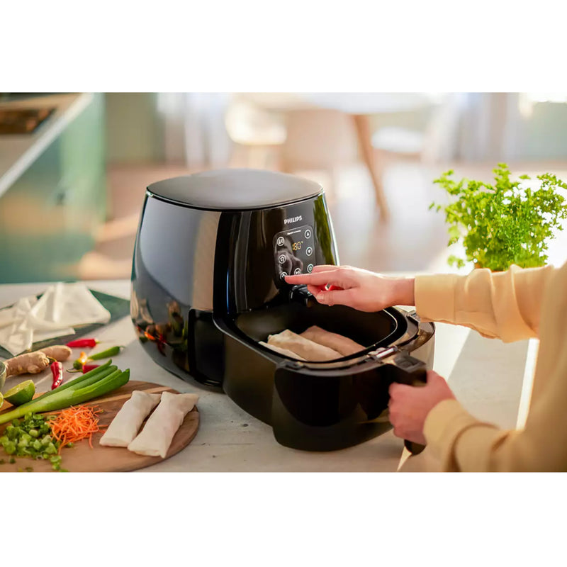 Philips HD9260/91 Essential Air Fryer XL, 1900 W with Rapid Air Technology