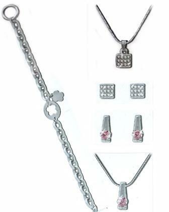 Pierre Cardin 2 Costume Pendant Necklace & Earrings Set